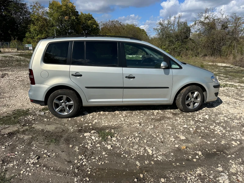 VW Touran Ecofuel, снимка 3 - Автомобили и джипове - 52021544