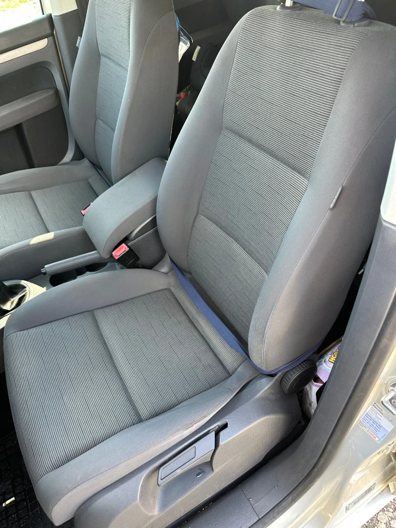 VW Touran Ecofuel, снимка 7 - Автомобили и джипове - 52021544