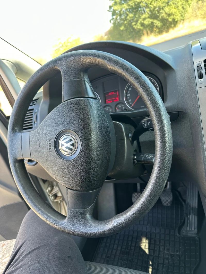 VW Touran Ecofuel, снимка 6 - Автомобили и джипове - 52021544