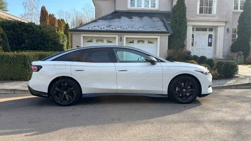 VW ID.7 PRO 77 kWh, 286 к.с, снимка 8 - Автомобили и джипове - 52817634