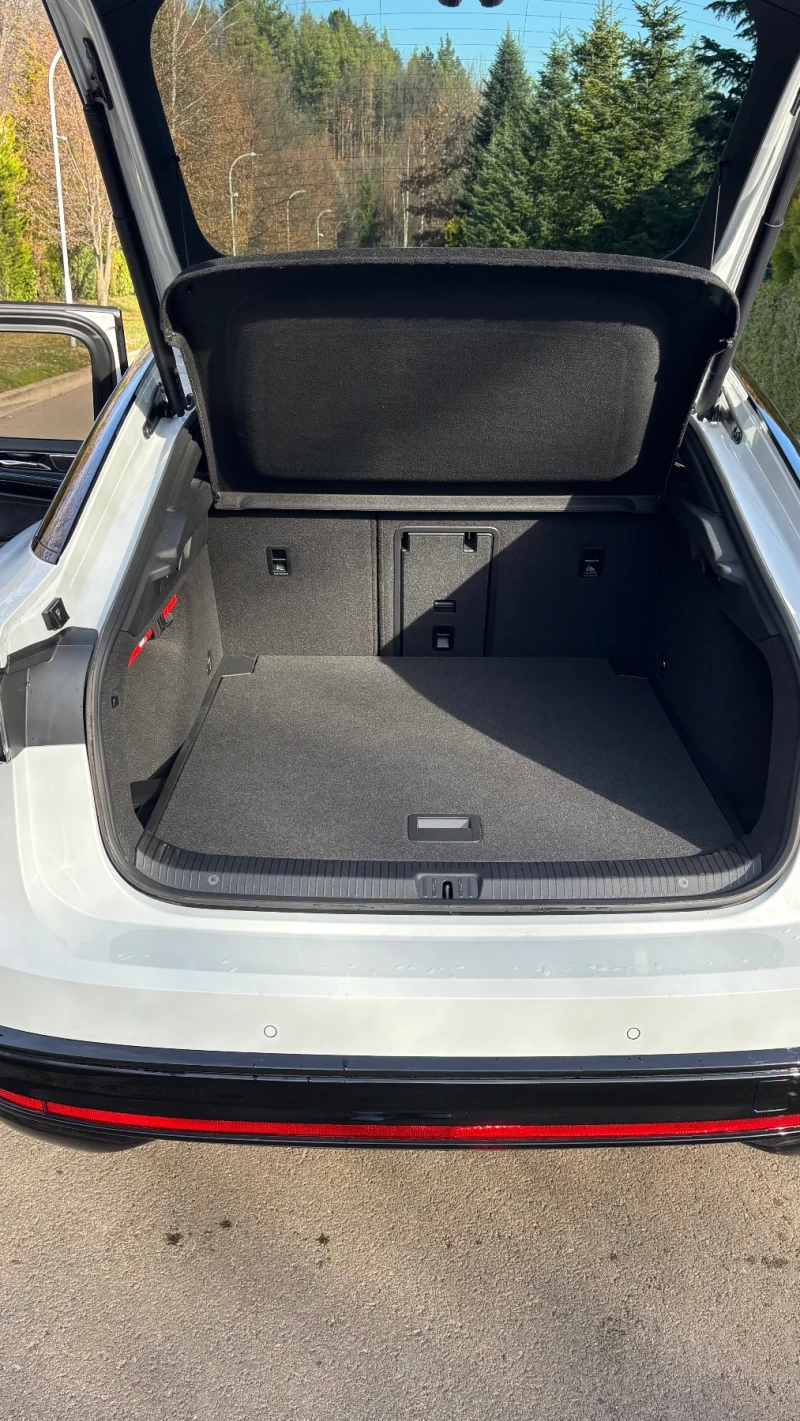 VW ID.7 PRO 77 kWh, 286 к.с, снимка 9 - Автомобили и джипове - 52817634