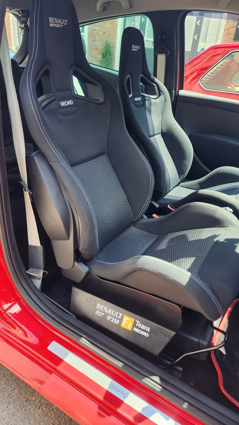 Renault Clio RS 197 RHD Recaro , снимка 3 - Автомобили и джипове - 53091266