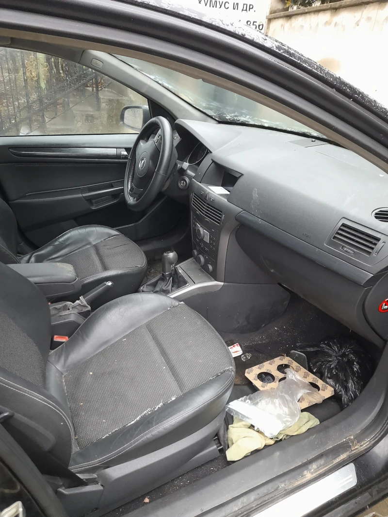 Opel Astra 1.7CDTI - 101кс, снимка 9 - Автомобили и джипове - 53244550