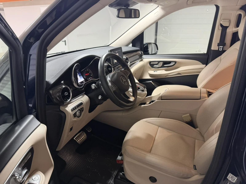 Mercedes-Benz V 300 V300  63000 km avtomat, снимка 13 - Автомобили и джипове - 53528104