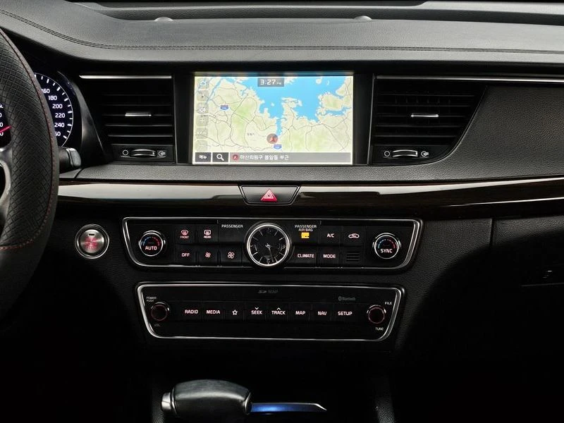 Kia K7 2.4 GDI Noblesse| 178к.с., снимка 14 - Автомобили и джипове - 56159766