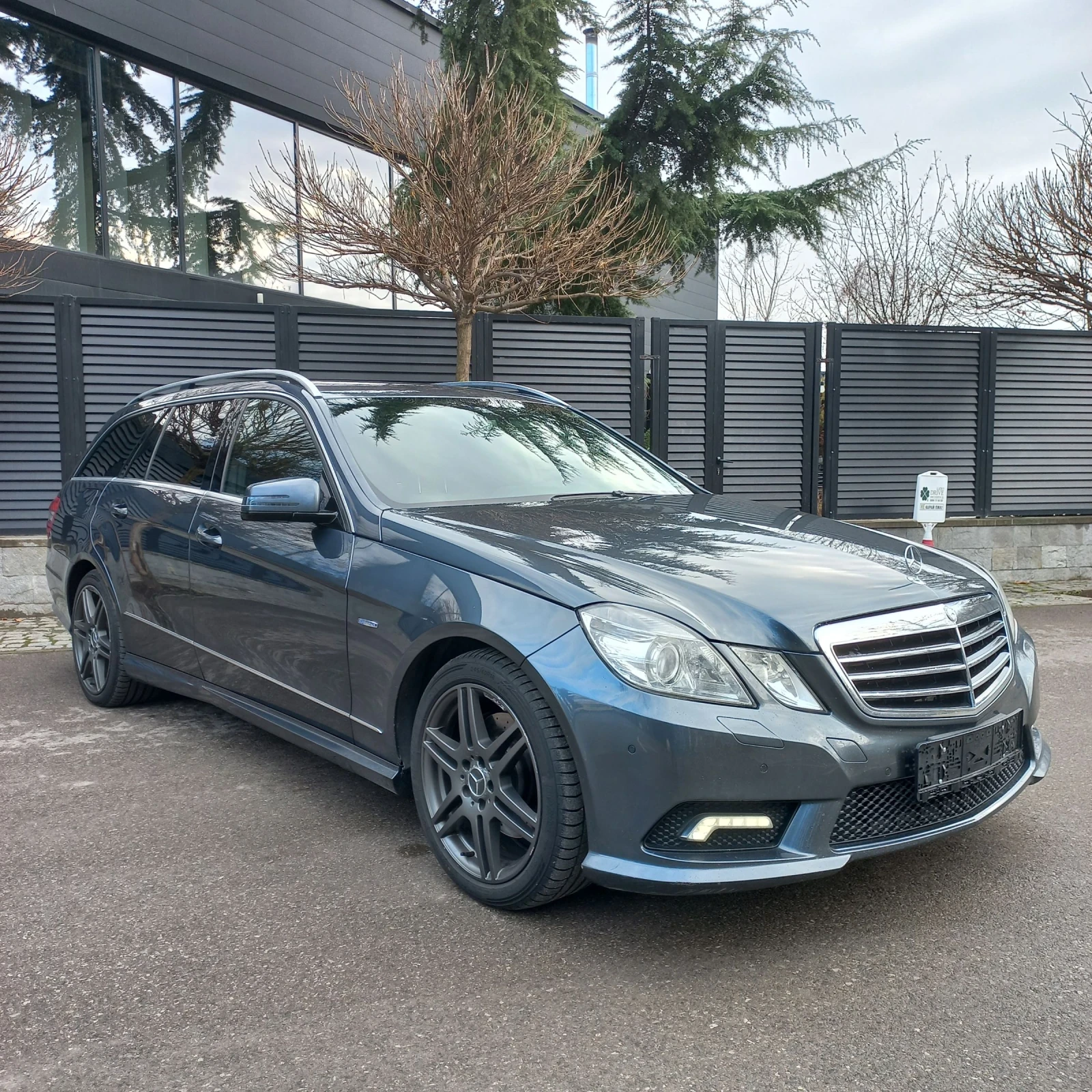 Mercedes-Benz E 350 ///AMG///  - изображение 8