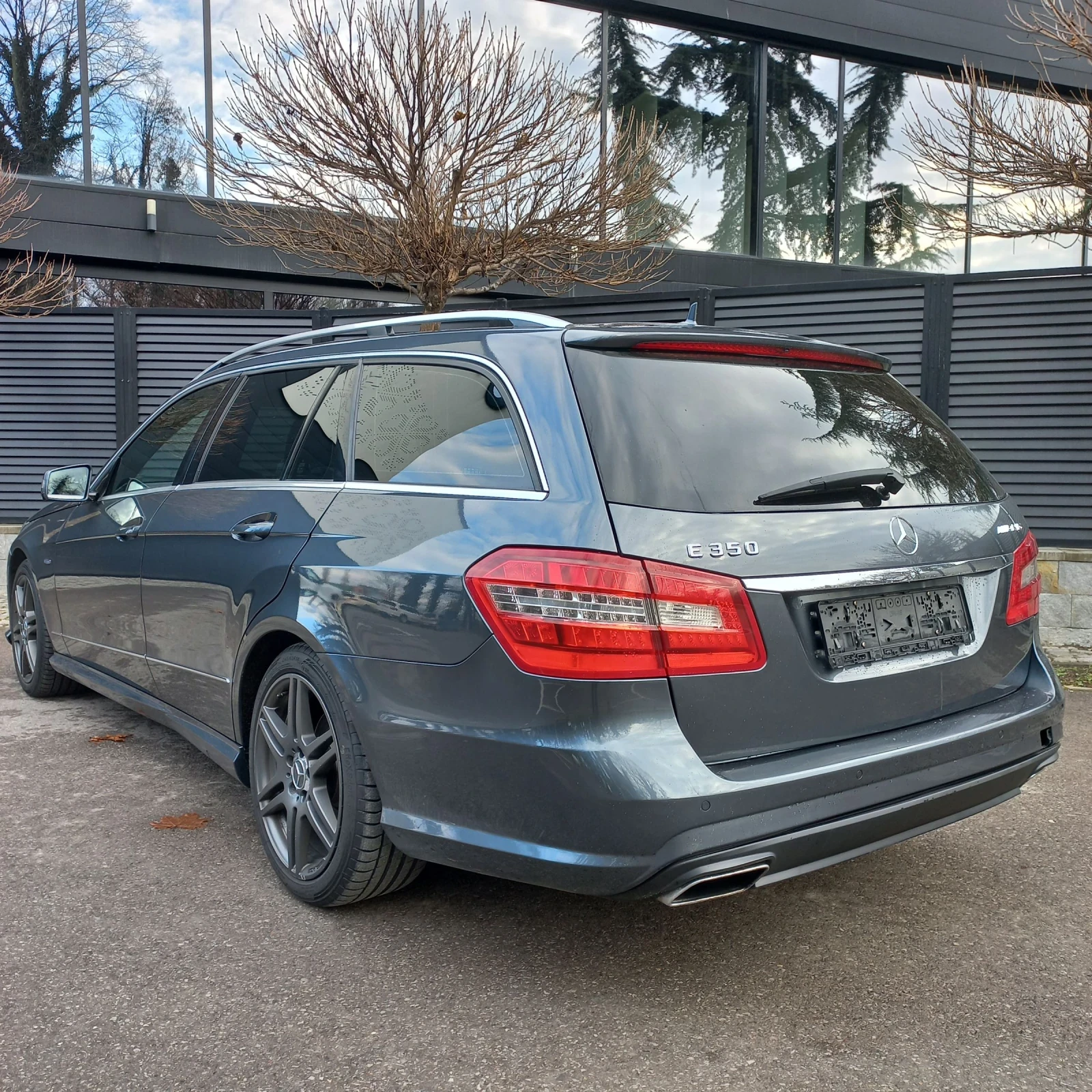 Mercedes-Benz E 350 ///AMG///  - изображение 4