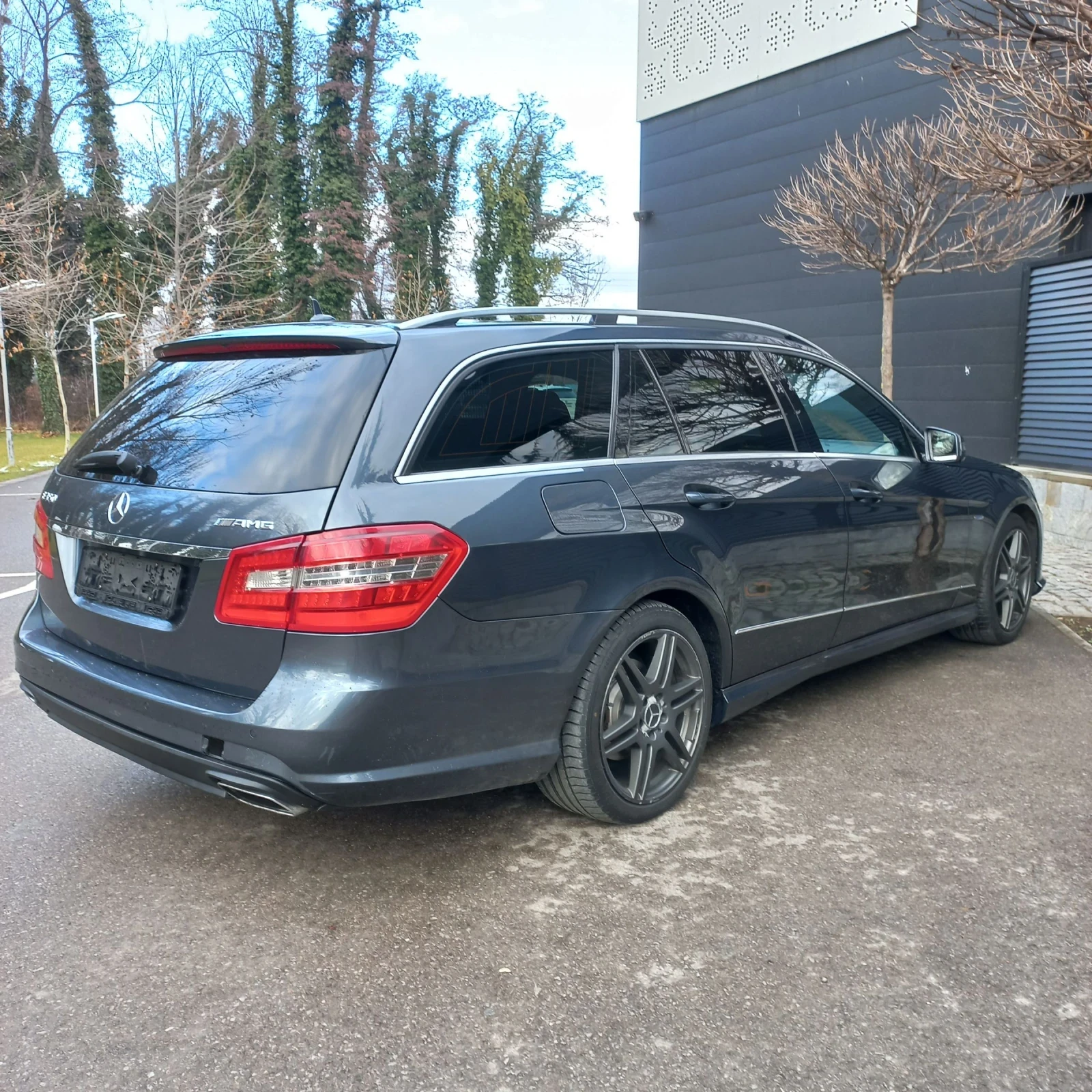 Mercedes-Benz E 350 ///AMG///  - изображение 6