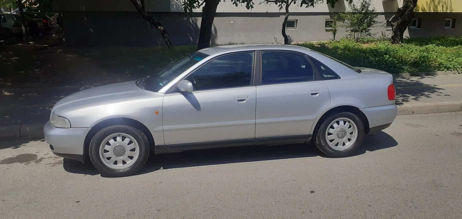 Audi A4  - изображение 4