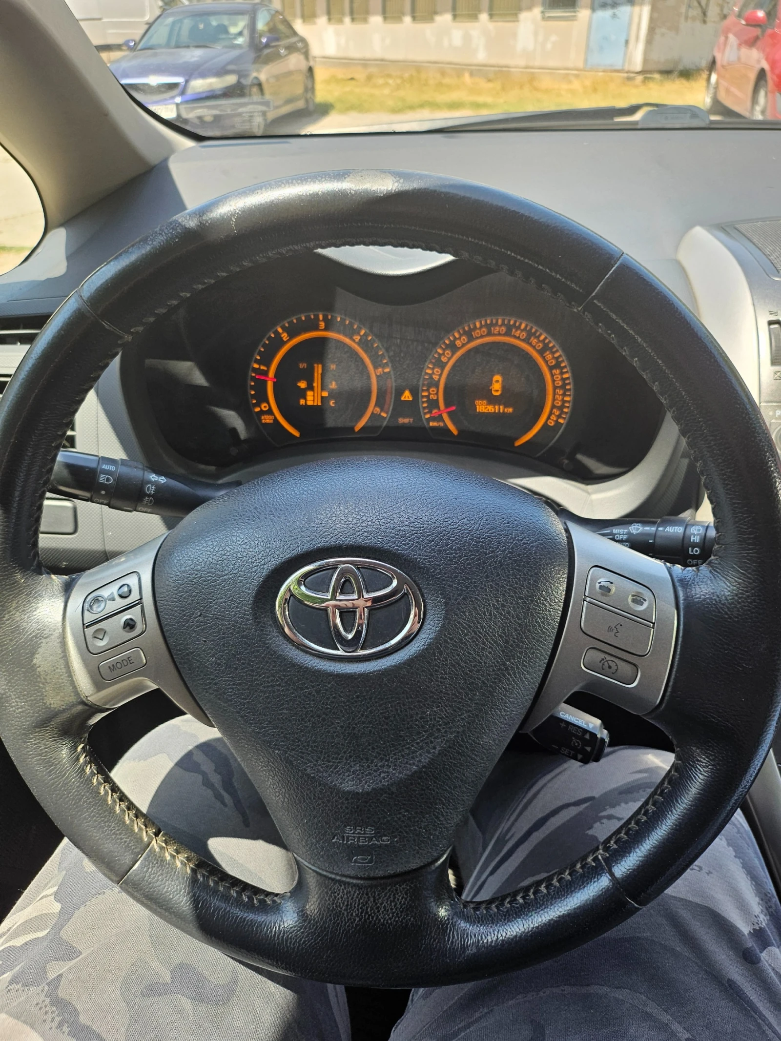 Toyota Auris 2.0 D4D - изображение 10