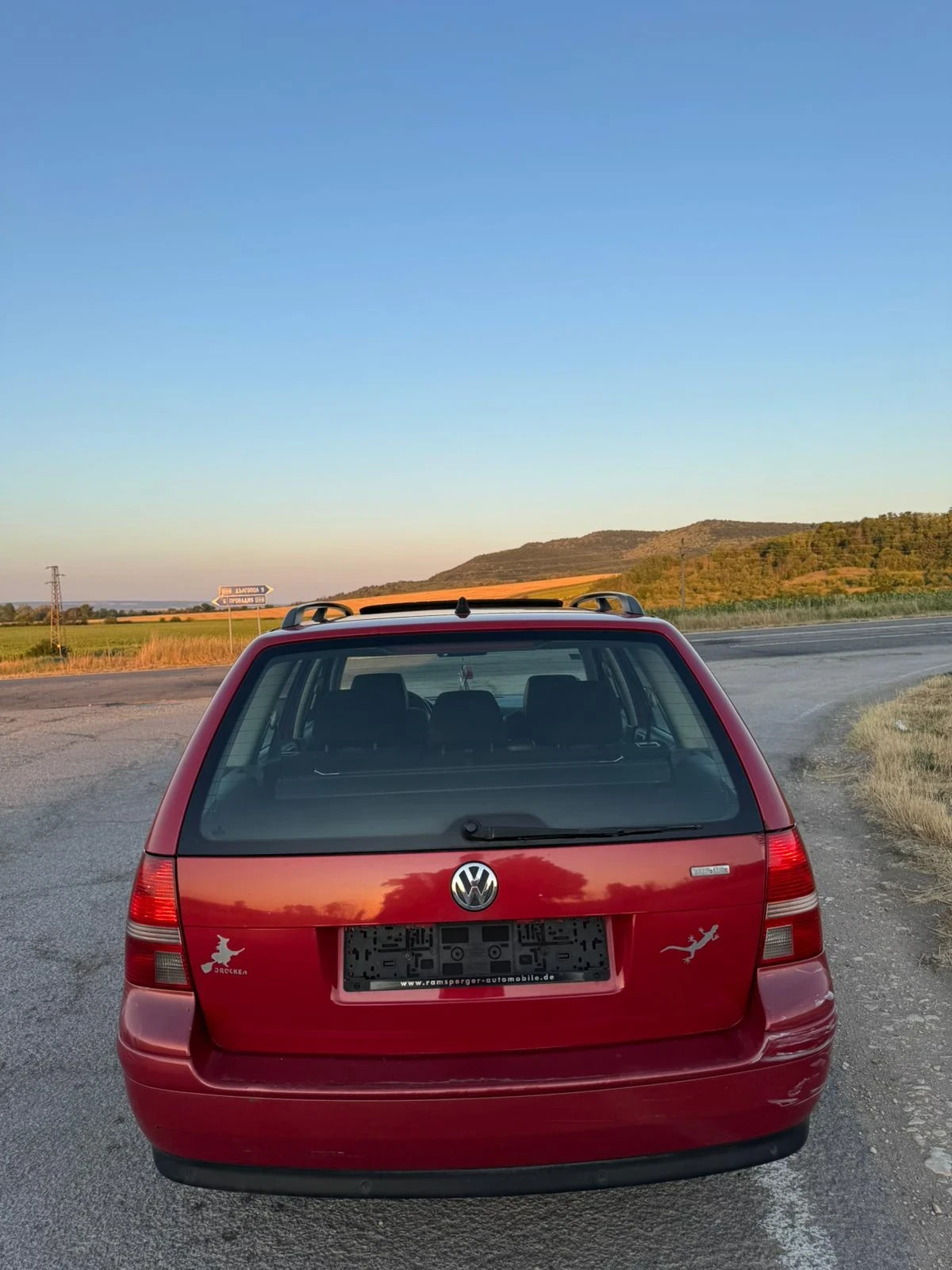 VW Golf, снимка 3 - Автомобили и джипове - 53712131