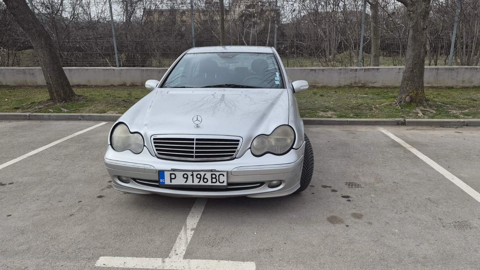 Mercedes-Benz 220, снимка 4 - Автомобили и джипове - 53830292