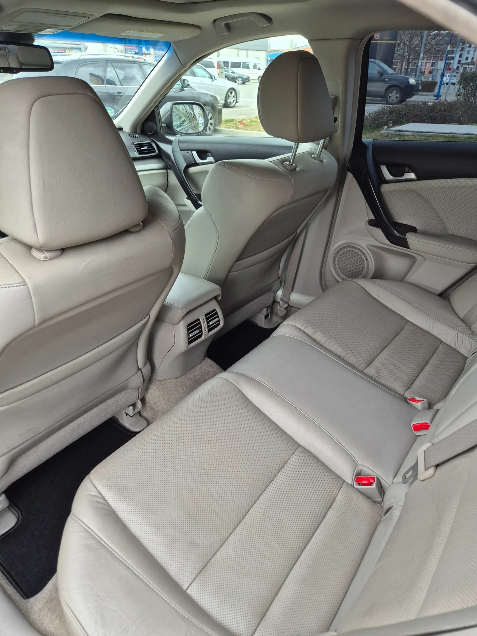 Honda Accord 2.4 EXECUTIVE* АВТОМАТ* НАВИГАЦИЯ , снимка 7 - Автомобили и джипове - 53939417