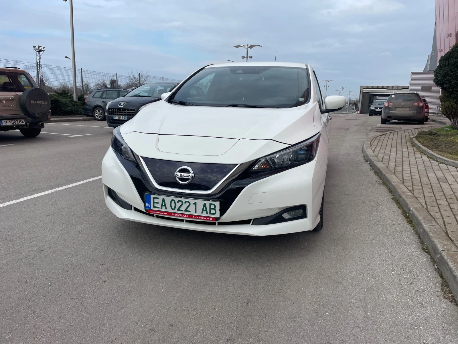 Nissan Leaf  40kWh 150 к.с.