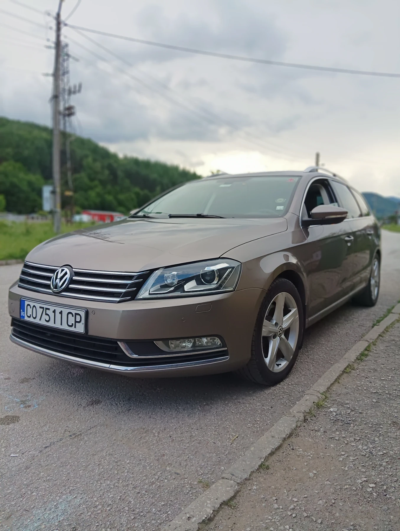 VW Passat, снимка 2 - Автомобили и джипове - 54113509