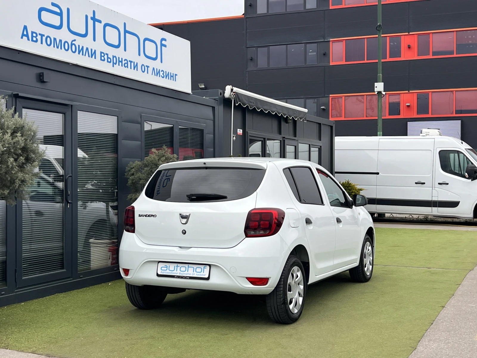 Dacia Sandero ESSENTIAL/1.0TCE/101K.C./5MT/LPG | Mobile.bg � ����������� 4