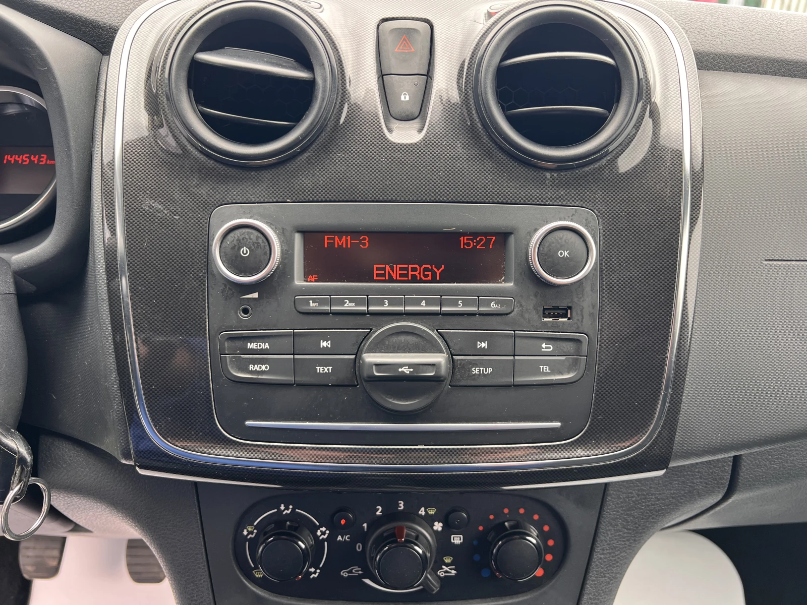 Dacia Sandero ESSENTIAL/1.0TCE/101K.C./5MT/LPG | Mobile.bg � ����������� 13