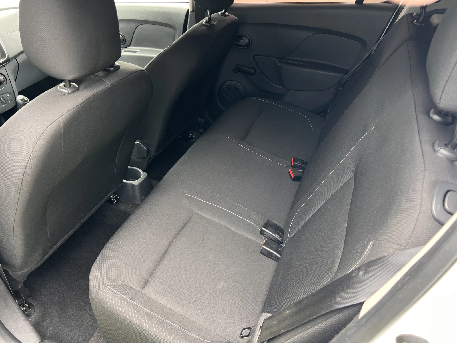 Dacia Sandero ESSENTIAL/1.0TCE/101K.C./5MT/LPG | Mobile.bg � ����������� 10