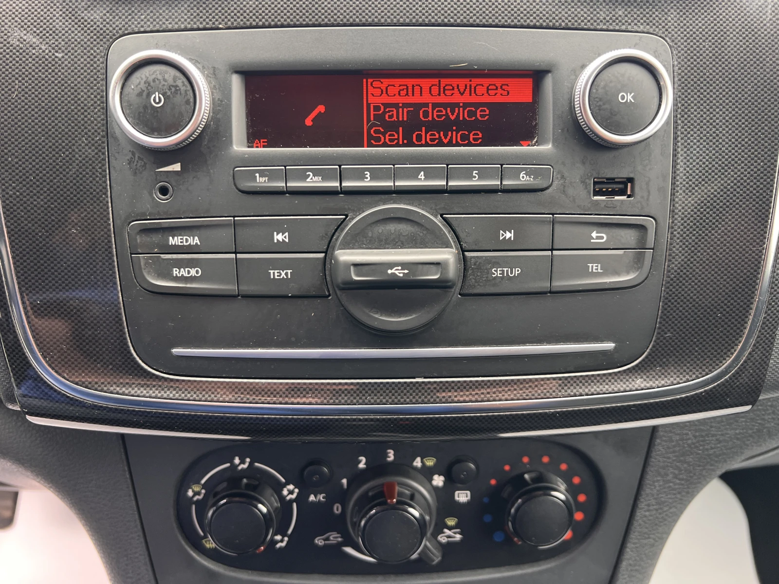 Dacia Sandero ESSENTIAL/1.0TCE/101K.C./5MT/LPG | Mobile.bg � ����������� 14