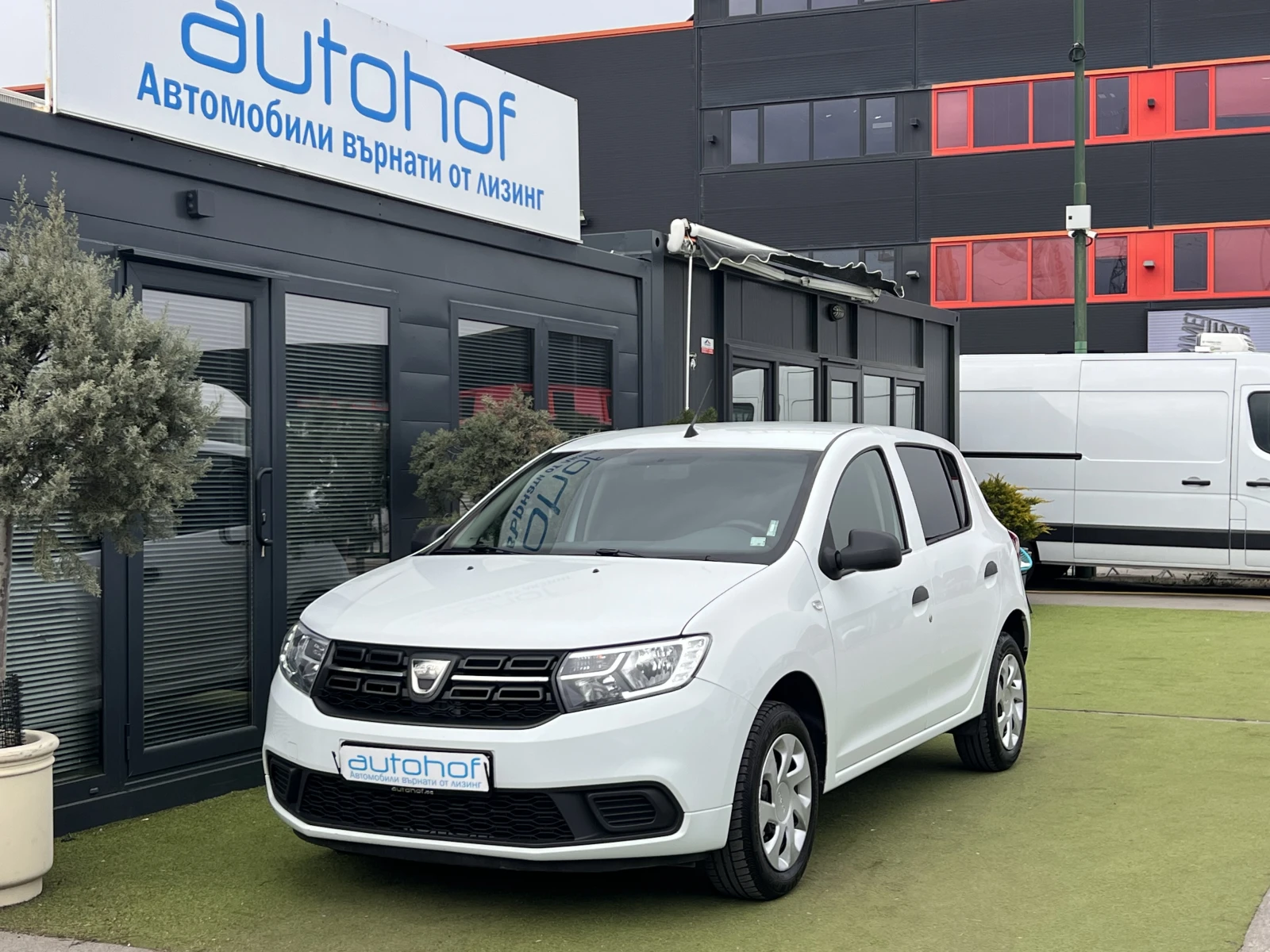 Dacia Sandero ESSENTIAL/1.0TCE/101K.C./5MT/LPG | Mobile.bg � ����������� 1
