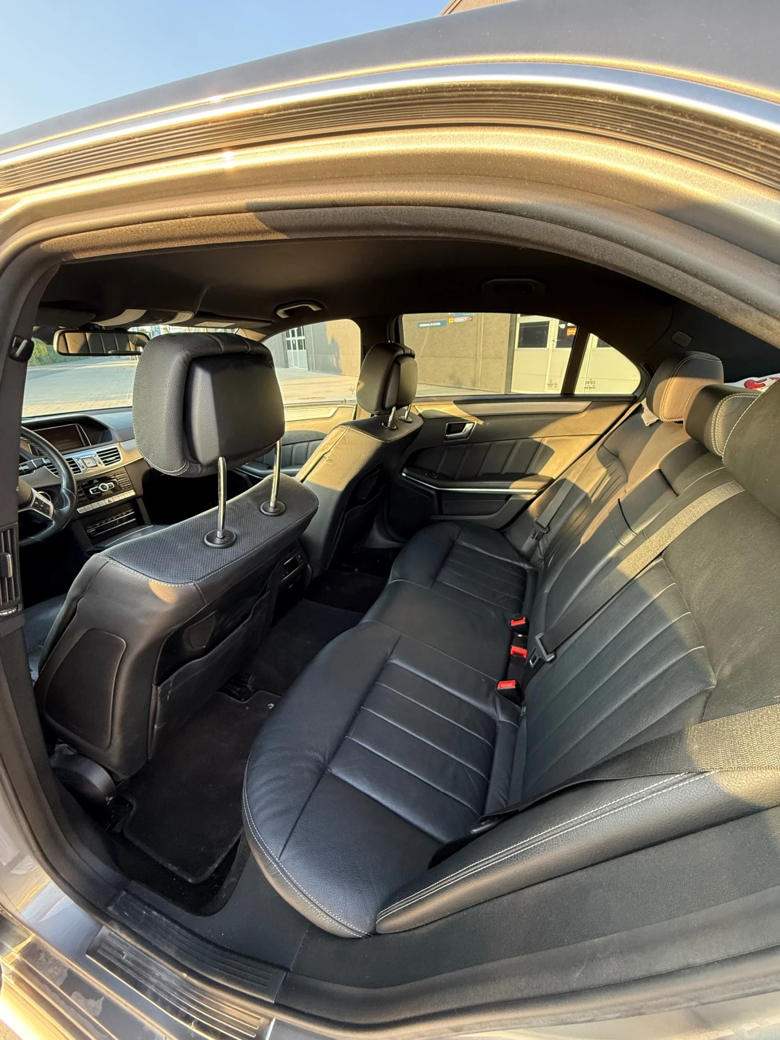 Mercedes-Benz E 350, снимка 9 - Автомобили и джипове - 54315598