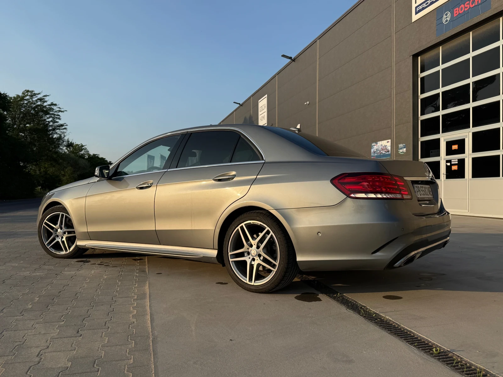 Mercedes-Benz E 350, снимка 6 - Автомобили и джипове - 54315598