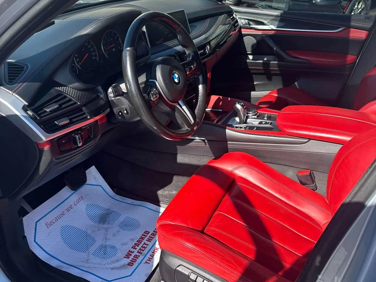 BMW X5M HEAD-UP * KEYLESS * HARMAN-KARDON * SOFT CLOSE * , снимка 7 - Автомобили и джипове - 54251542