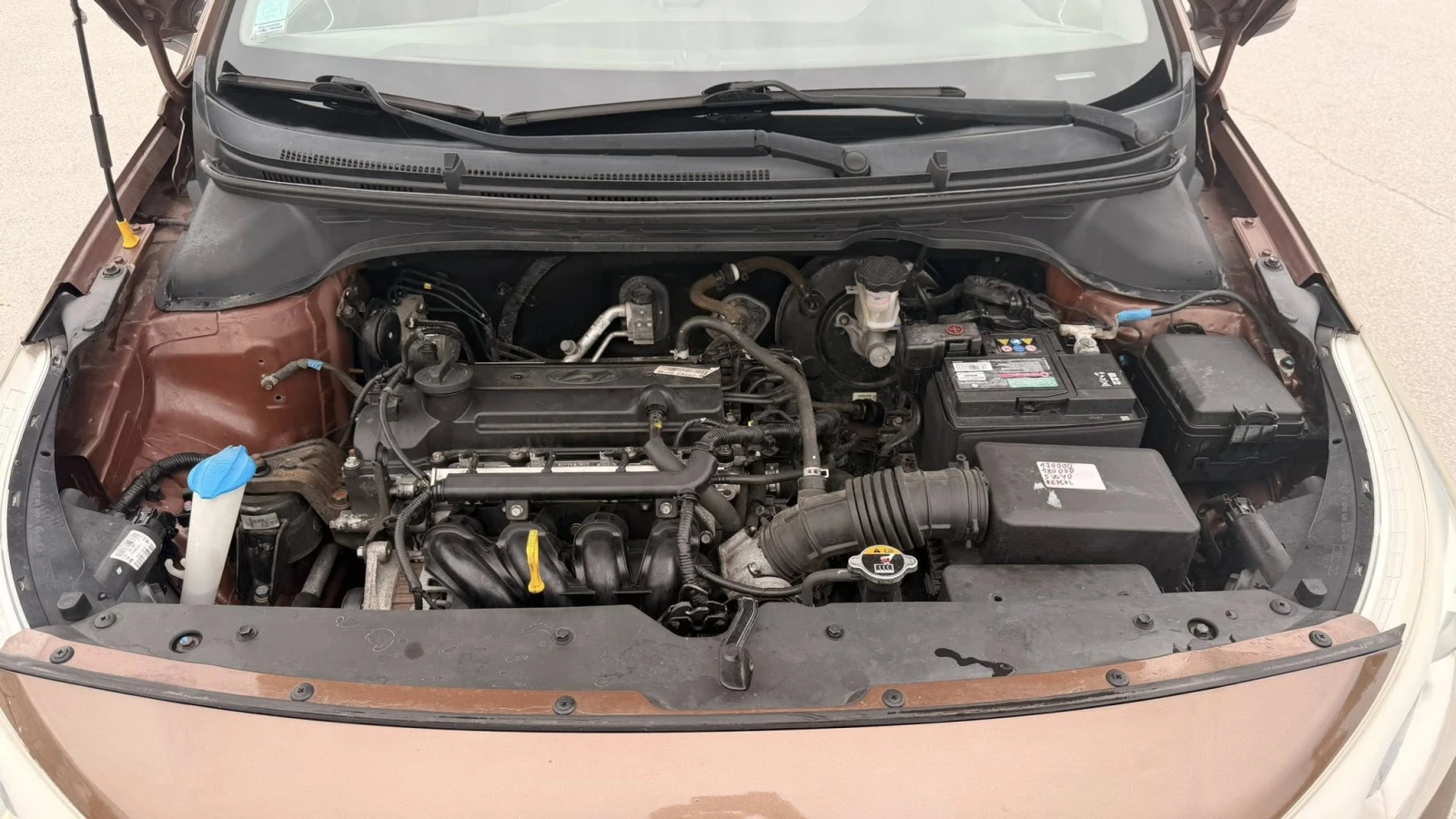 Hyundai I20 1, 2 бензин ЕВРО6, снимка 13 - Автомобили и джипове - 54542704