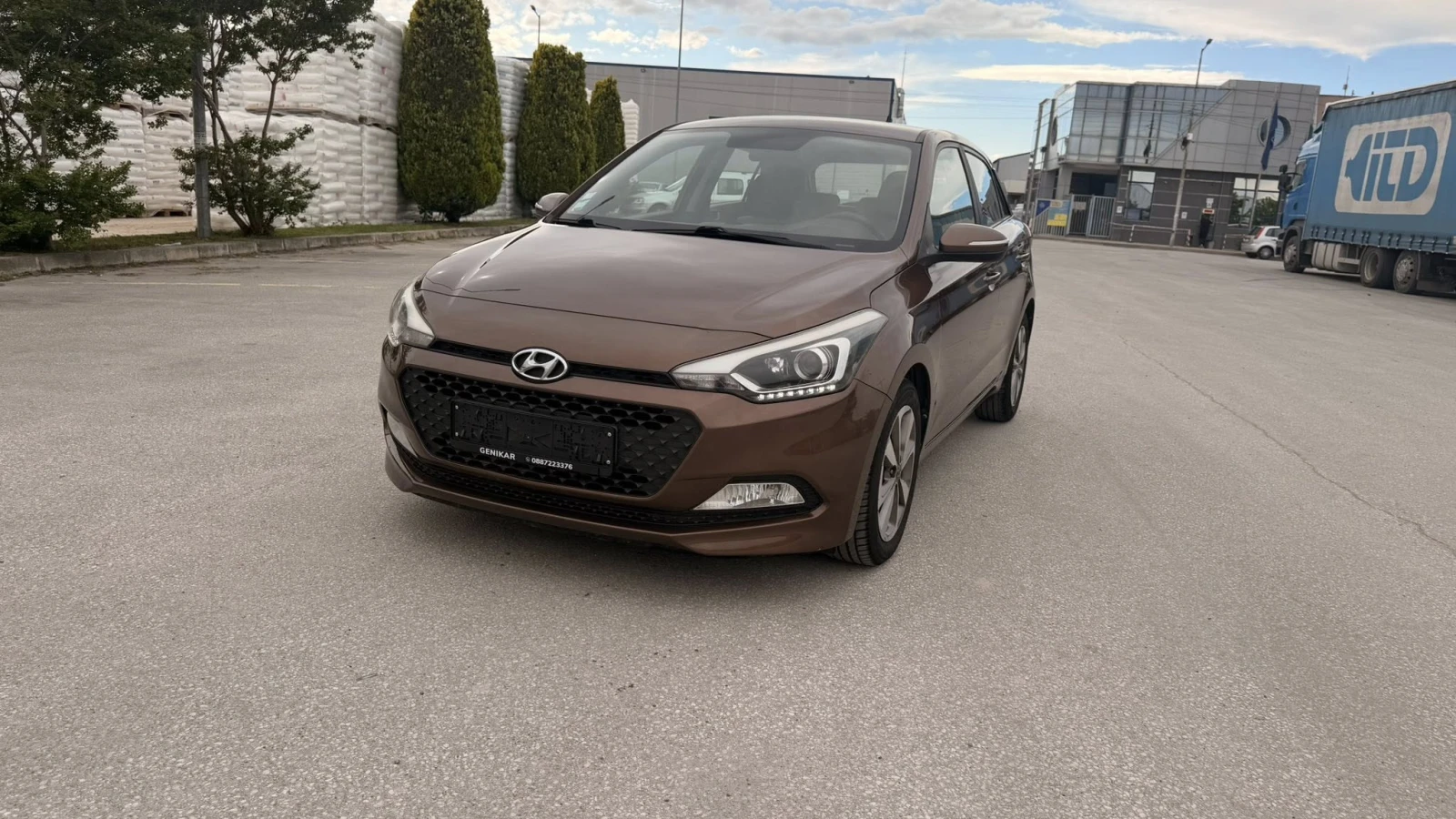 Hyundai I20 1, 2 бензин ЕВРО6, снимка 2 - Автомобили и джипове - 54542704