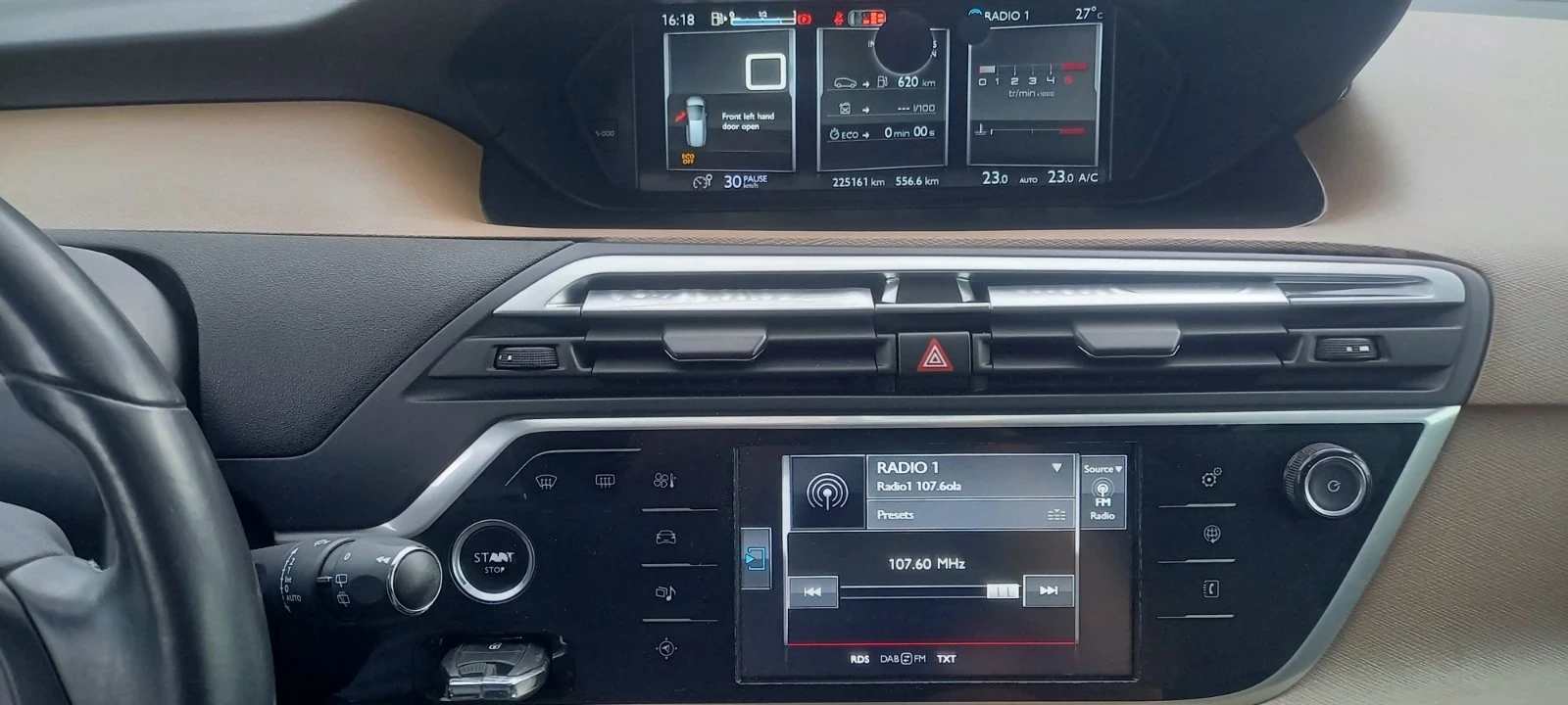 Citroen Grand C4 Picasso 2.0HDI/7-места/150к.с./225000км./Швейцария, снимка 16 - Автомобили и джипове - 54576363