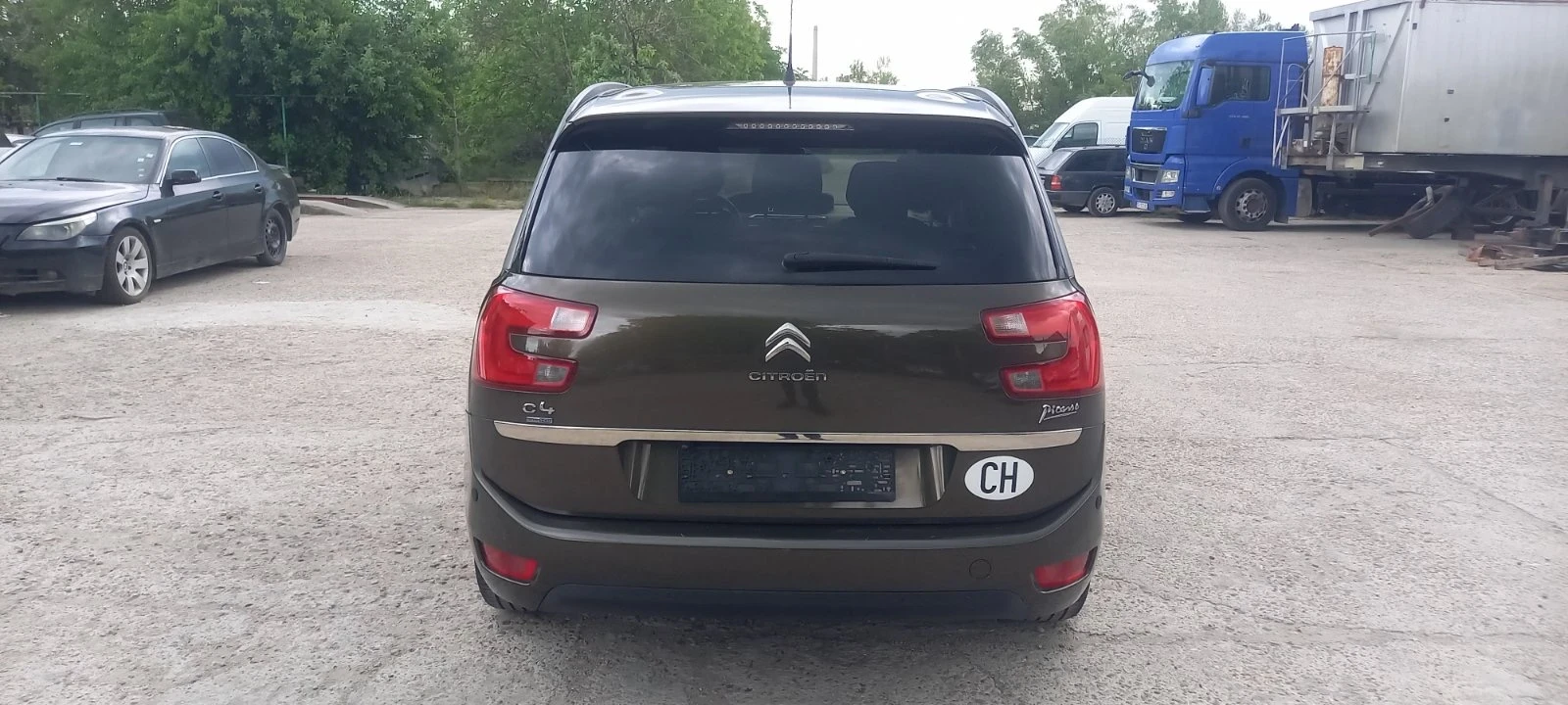 Citroen Grand C4 Picasso 2.0HDI/7-места/150к.с./225000км./Швейцария, снимка 8 - Автомобили и джипове - 54576363