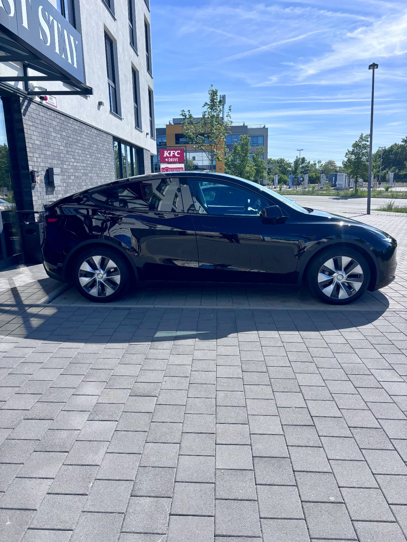 Tesla Model Y С УДЪЛЖЕНА ГАРАНЦИЯ, снимка 7 - Автомобили и джипове - 54744493