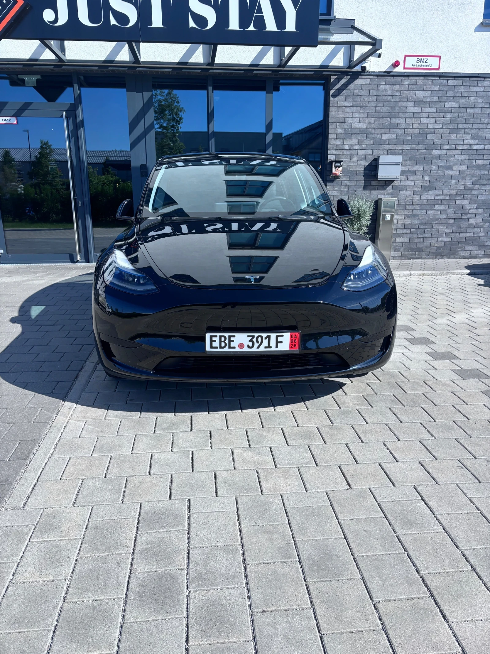 Tesla Model Y С УДЪЛЖЕНА ГАРАНЦИЯ