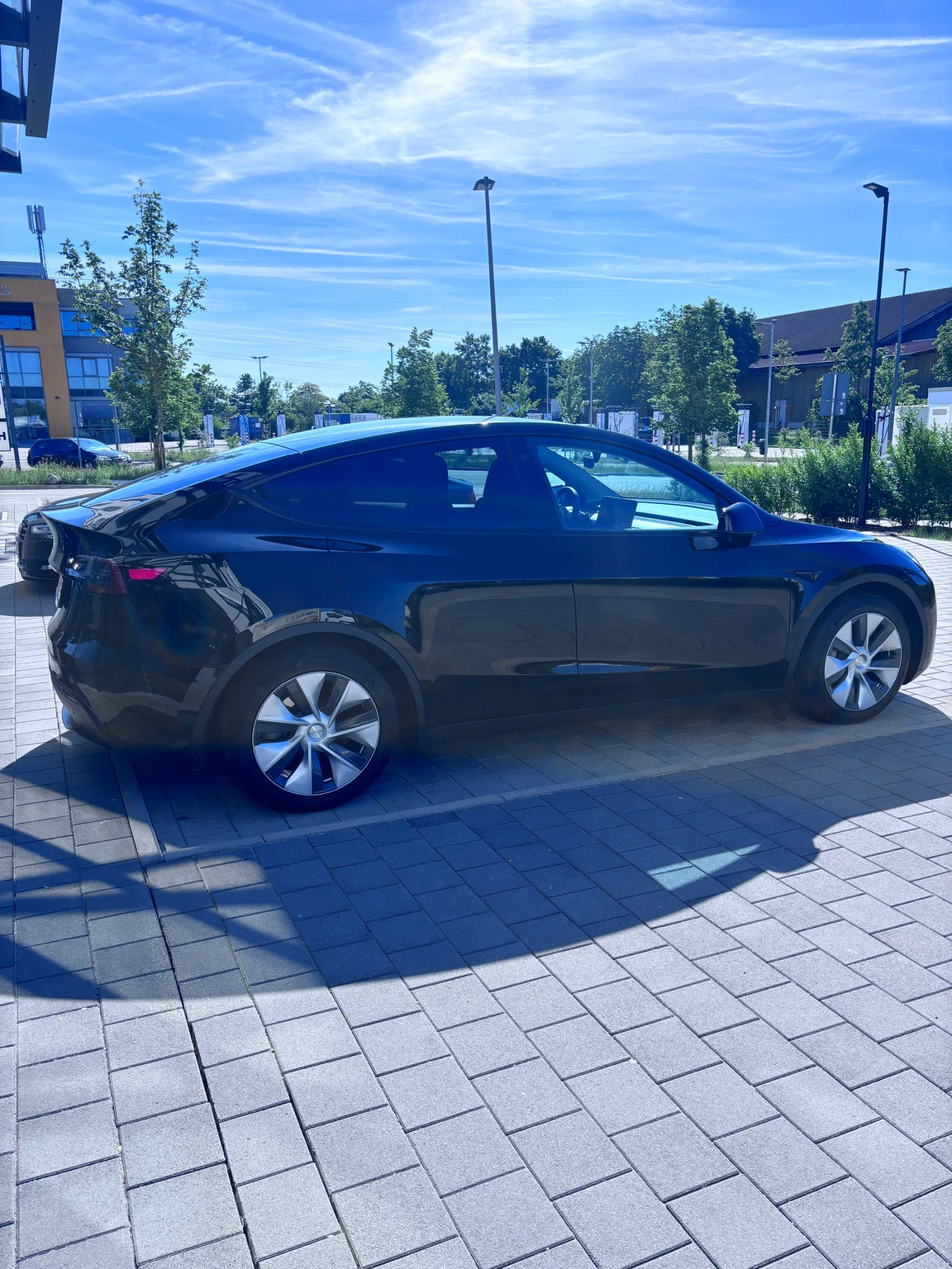 Tesla Model Y С УДЪЛЖЕНА ГАРАНЦИЯ, снимка 6 - Автомобили и джипове - 54744493