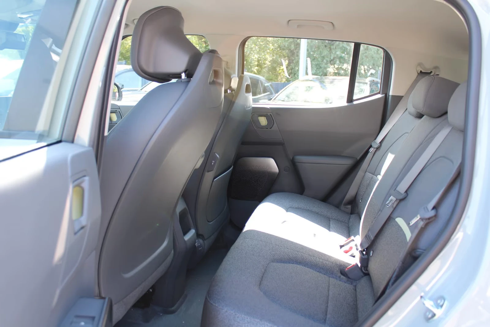 Kia EV2 ���!/AIR/147HP/CAM/NAVI/LED/ACC/CPLAY/395q | Mobile.bg � ����������� 14