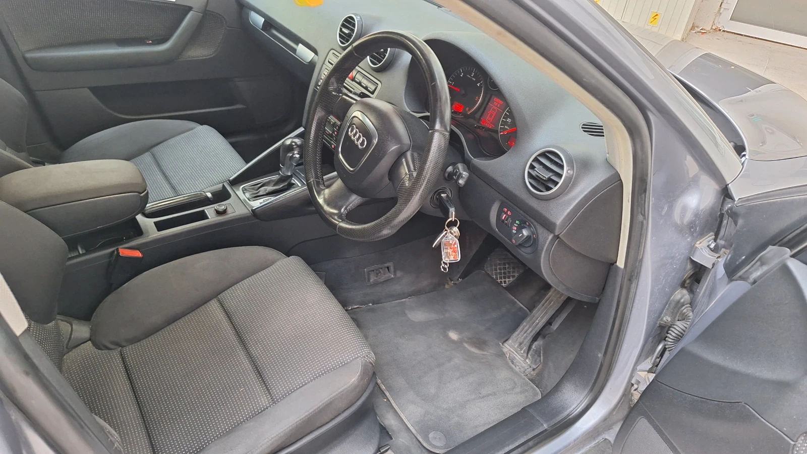 Audi A3 2.0 DSG, снимка 8 - Автомобили и джипове - 54890866
