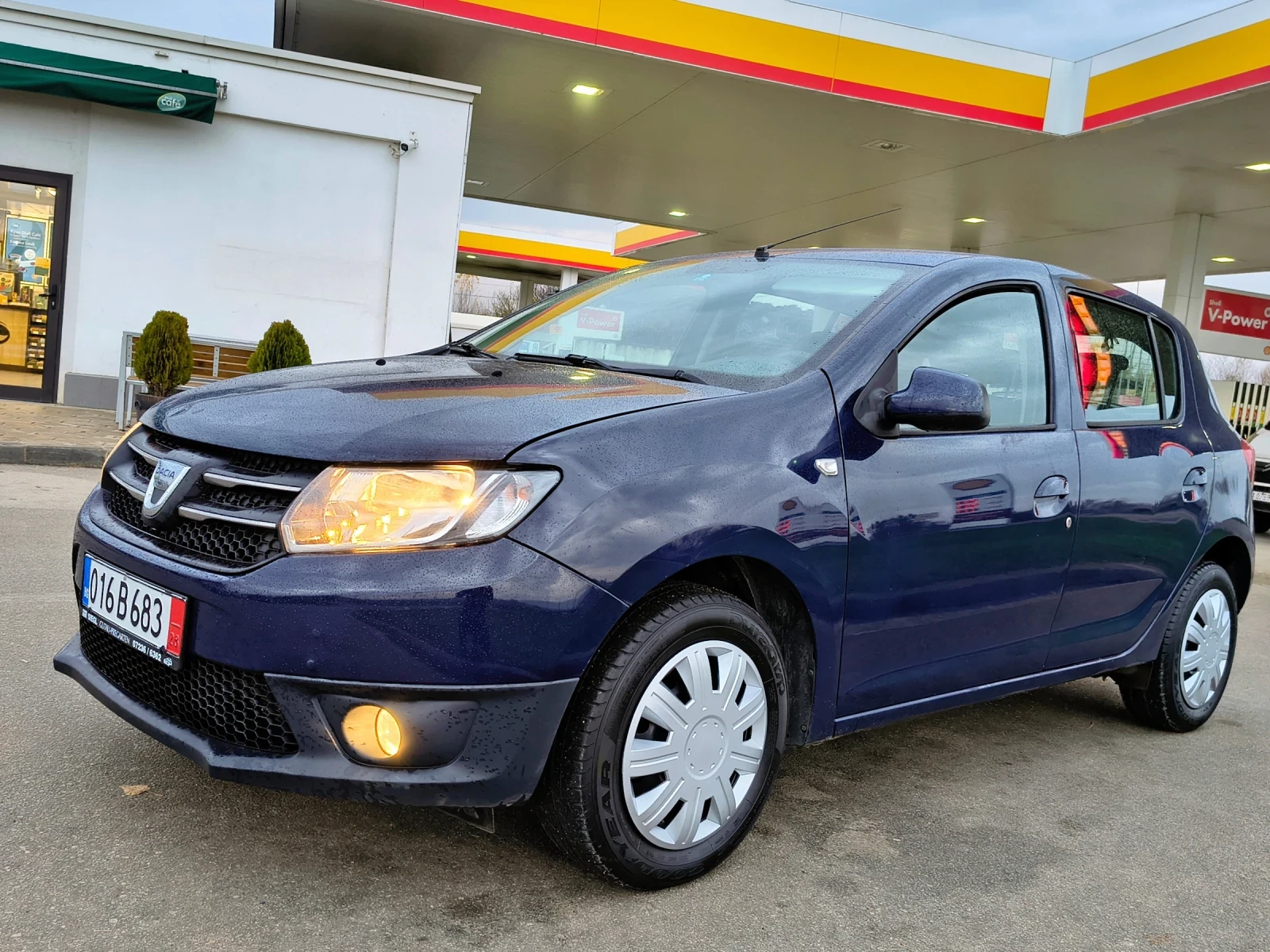Dacia Sandero 1.2i 75к.с. Евро5, снимка 3 - Автомобили и джипове - 54980987