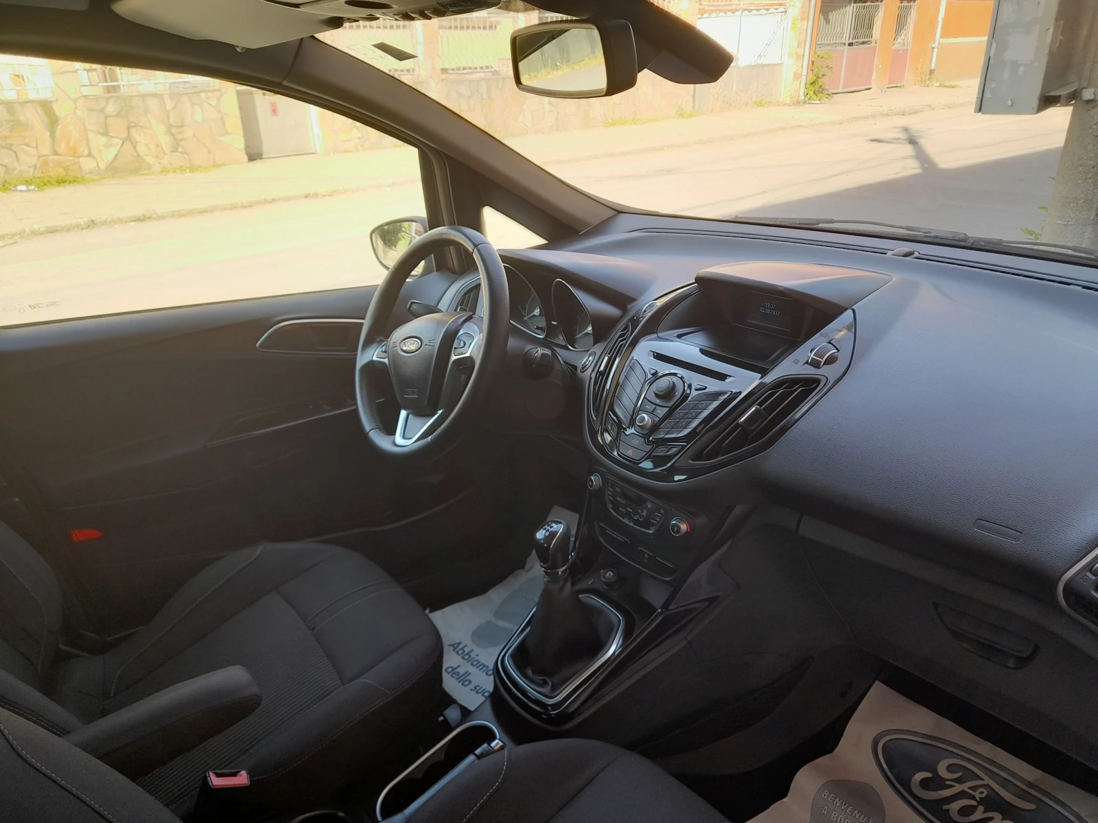 Ford B-Max 1.0i titanium, Панорама!!!, снимка 10 - Автомобили и джипове - 55059470
