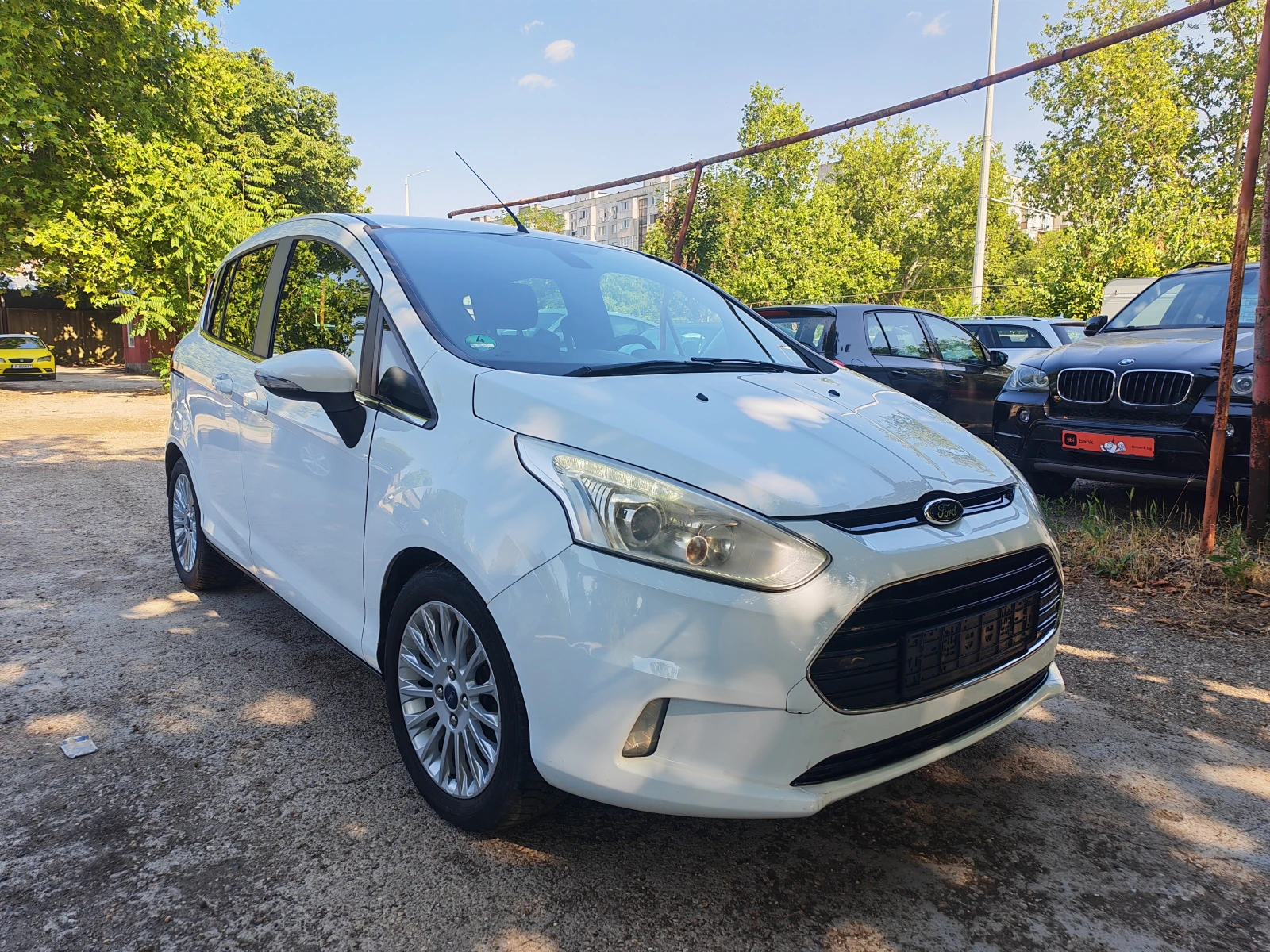 Ford B-Max 1.6D-TITANIUM