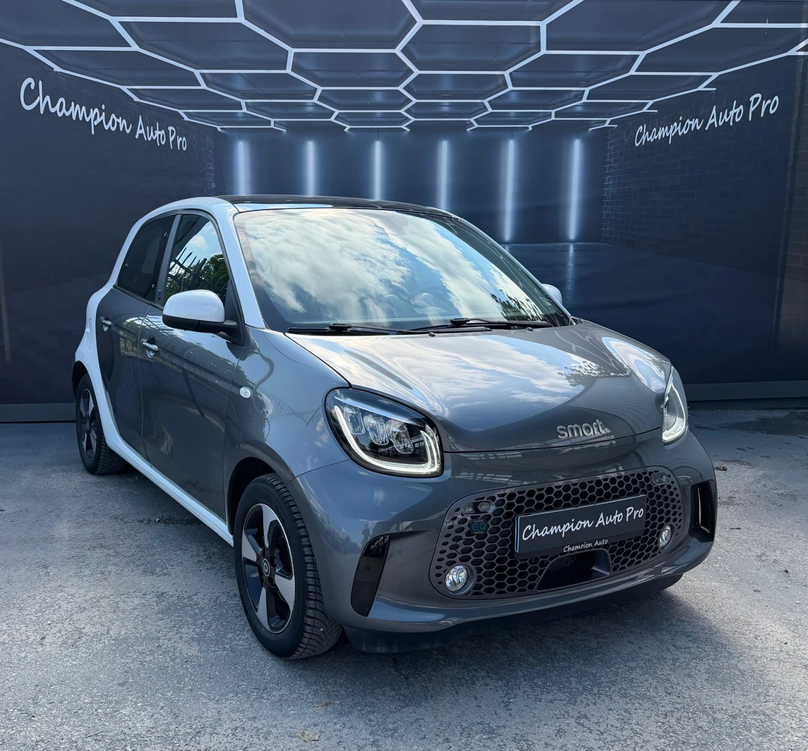 Smart Forfour, снимка 3 - Автомобили и джипове - 55260172