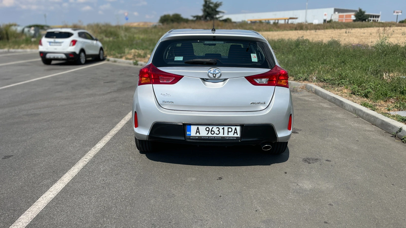 Toyota Auris, снимка 2 - Автомобили и джипове - 55318788
