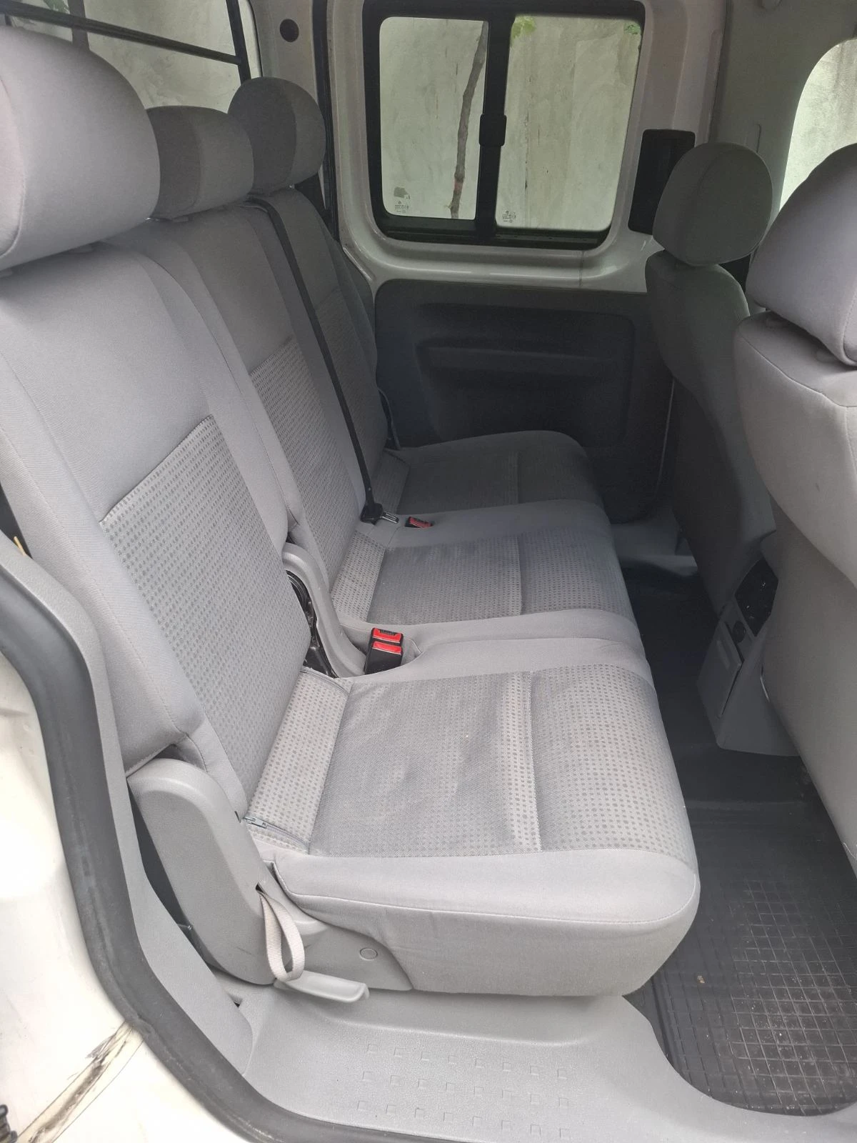 VW Caddy, снимка 6 - Автомобили и джипове - 55378202