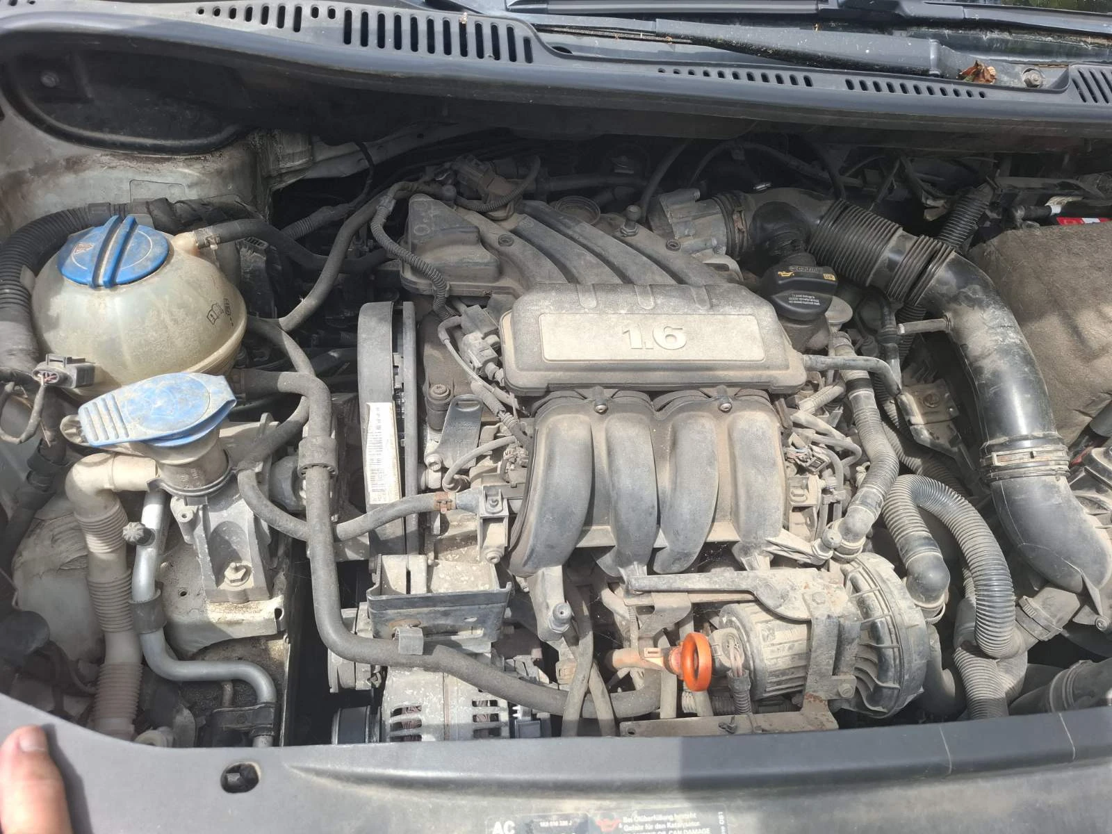 VW Caddy, снимка 4 - Автомобили и джипове - 55378202