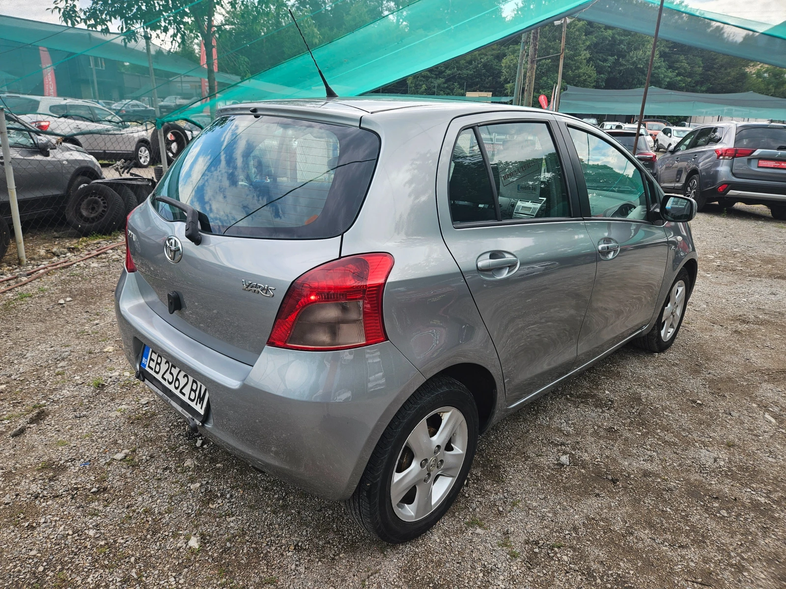 Toyota Yaris 1.4D4DKEYLESS Климатроник, снимка 4 - Автомобили и джипове - 55381886