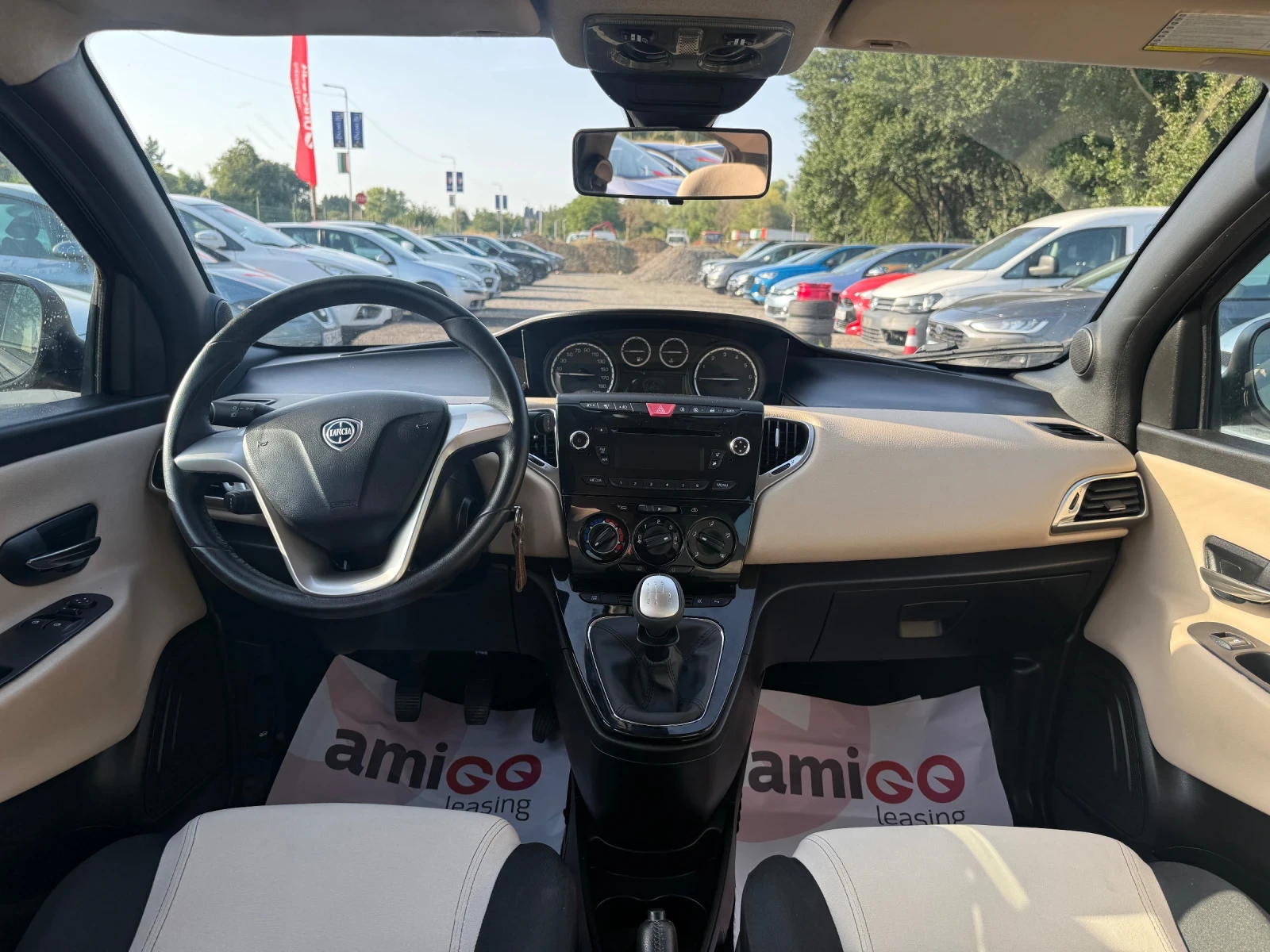 Lancia Ypsilon Платинум, Италия, АвтономноПаркиране, Уникат! , снимка 9 - Автомобили и джипове - 55848951