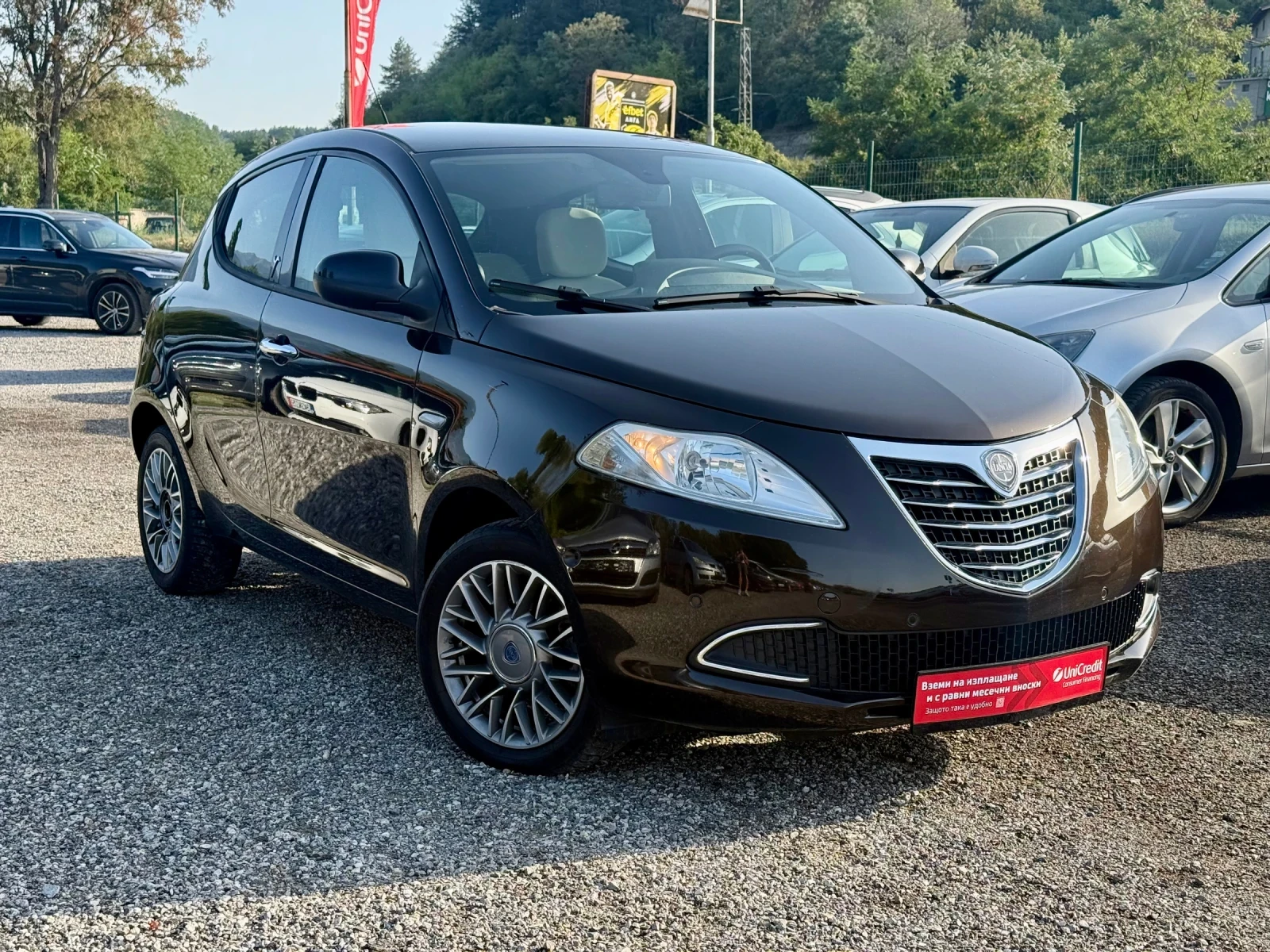Lancia Ypsilon Платинум, Италия, АвтономноПаркиране, Уникат! , снимка 3 - Автомобили и джипове - 55848951