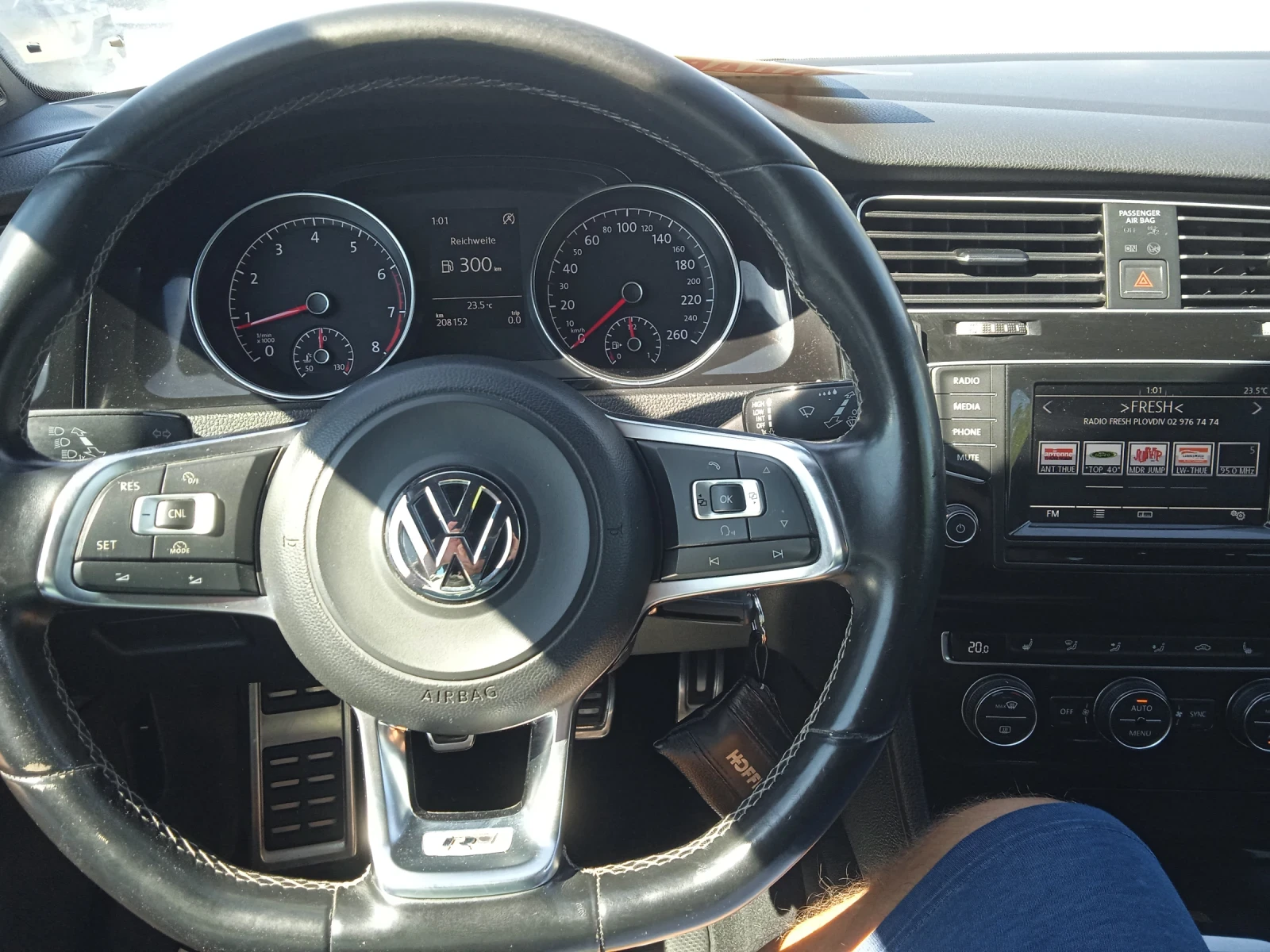 VW Golf R line, снимка 7 - Автомобили и джипове - 56070919