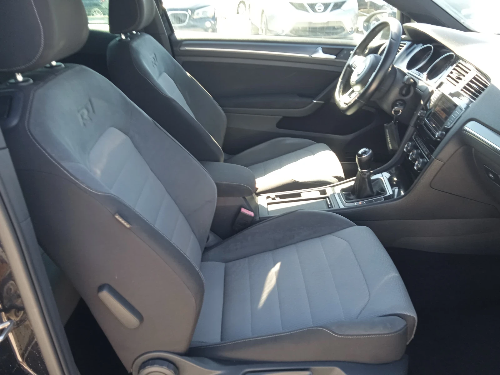 VW Golf R line, снимка 9 - Автомобили и джипове - 56070919