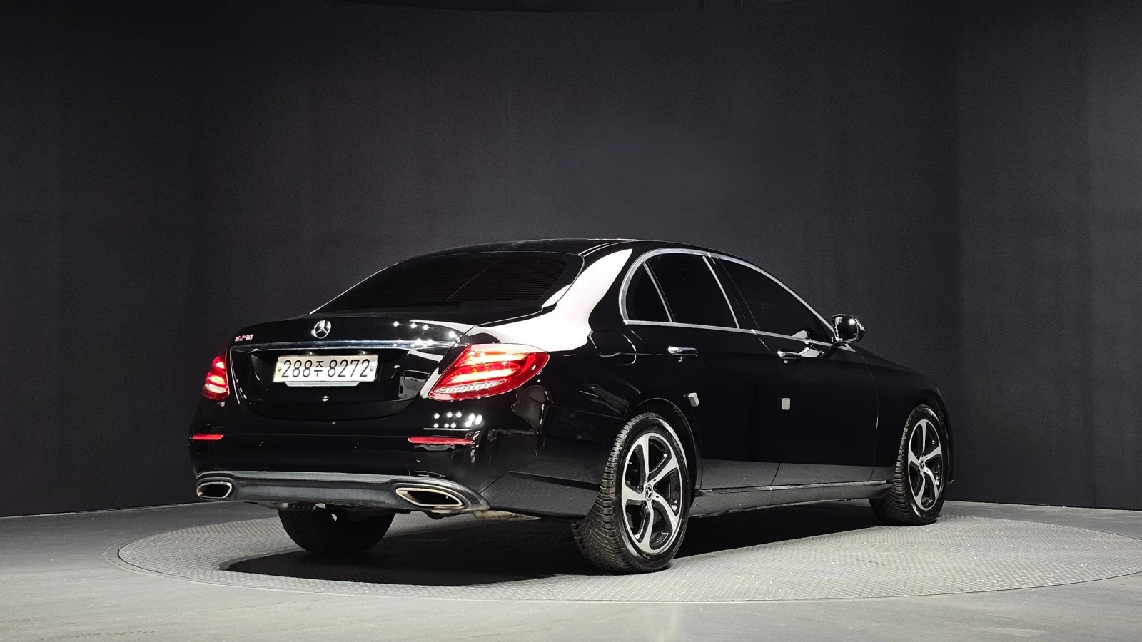 Mercedes-Benz E 250 Avantgarde, снимка 2 - Автомобили и джипове - 56265896