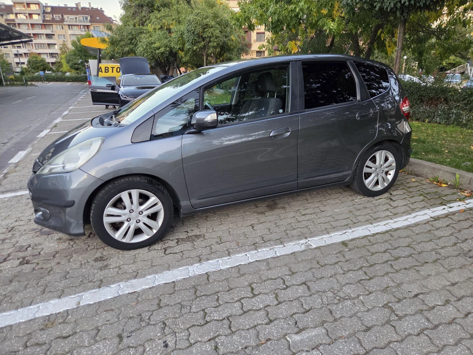 Honda Jazz 1, 4  , снимка 5 - Автомобили и джипове - 56339843